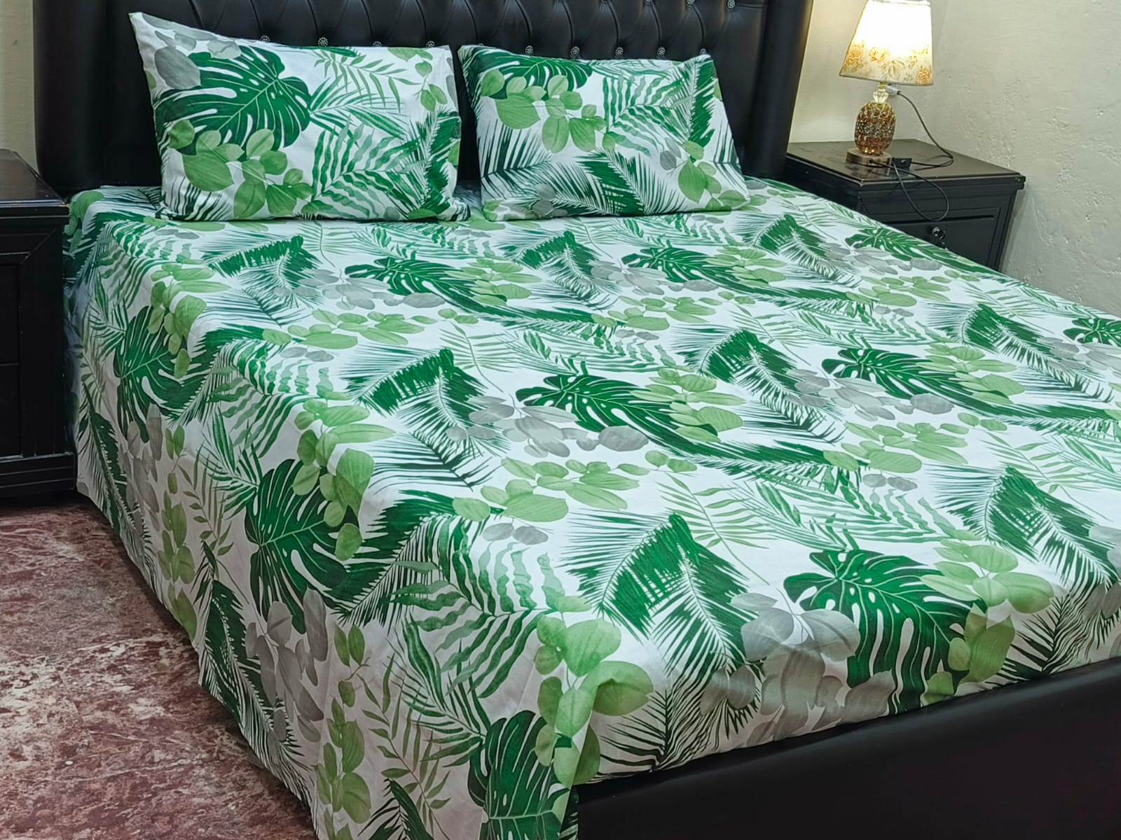 Export Quality Soft Cotton Double Bed Sheet Set - Emerald Green Monstera Leaf Print with 2 Pillow Covers.