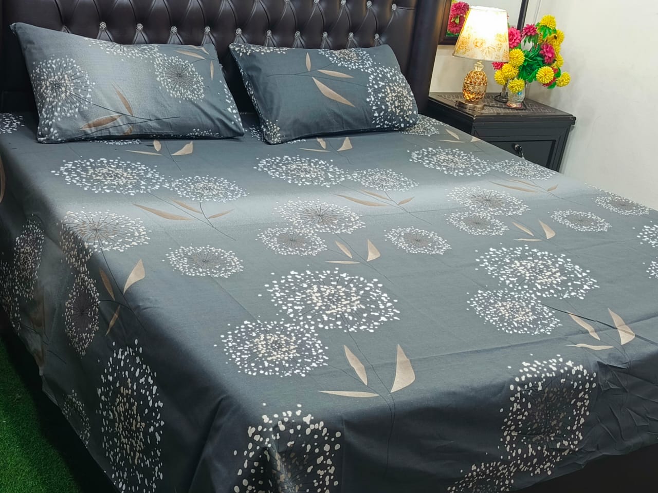 3 piece set of bedsheets..