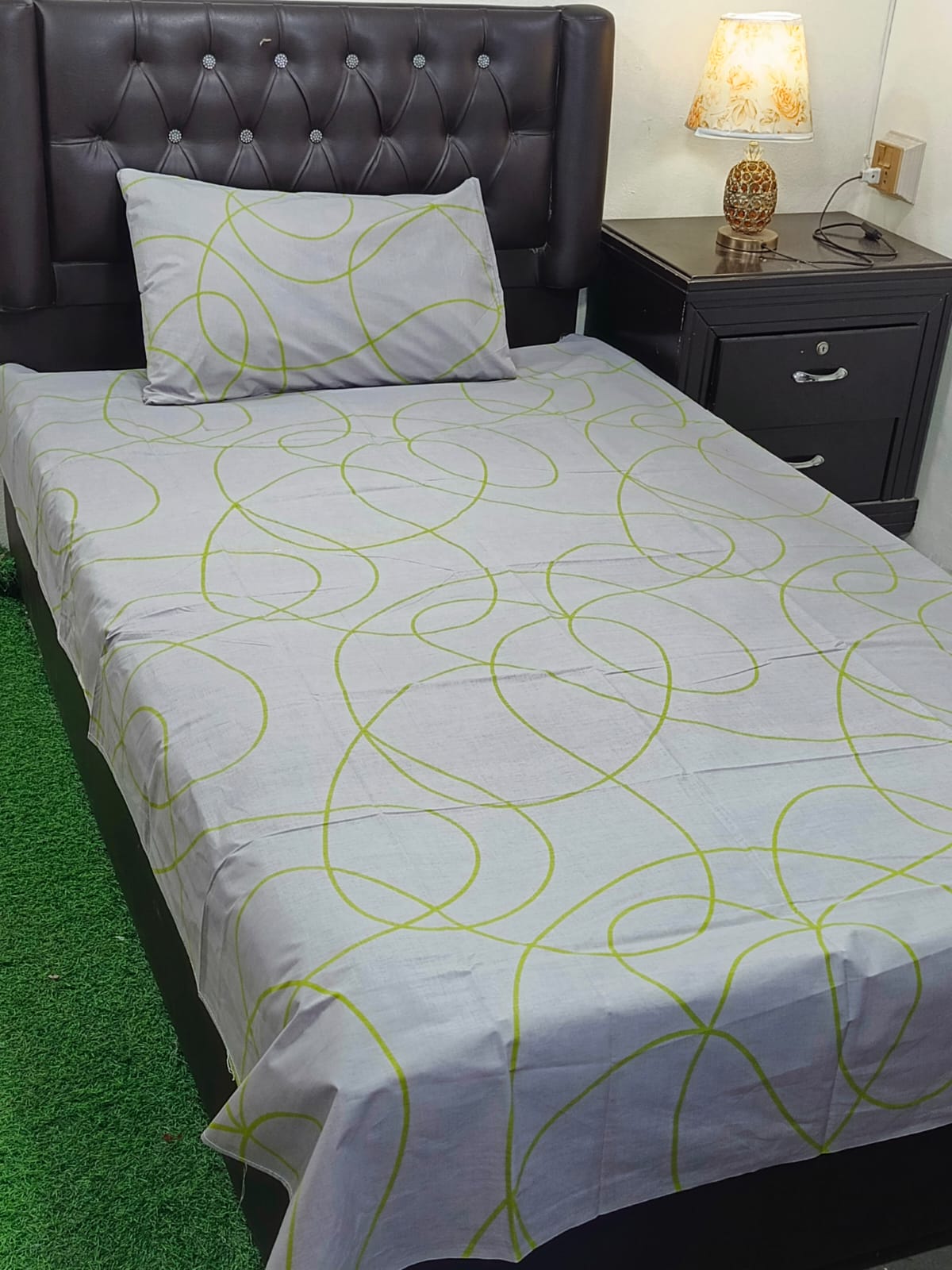 Modern Abstract Lime Swirl Single Bed Sheet Set (2-Piece) - 100% Pure Cotton.