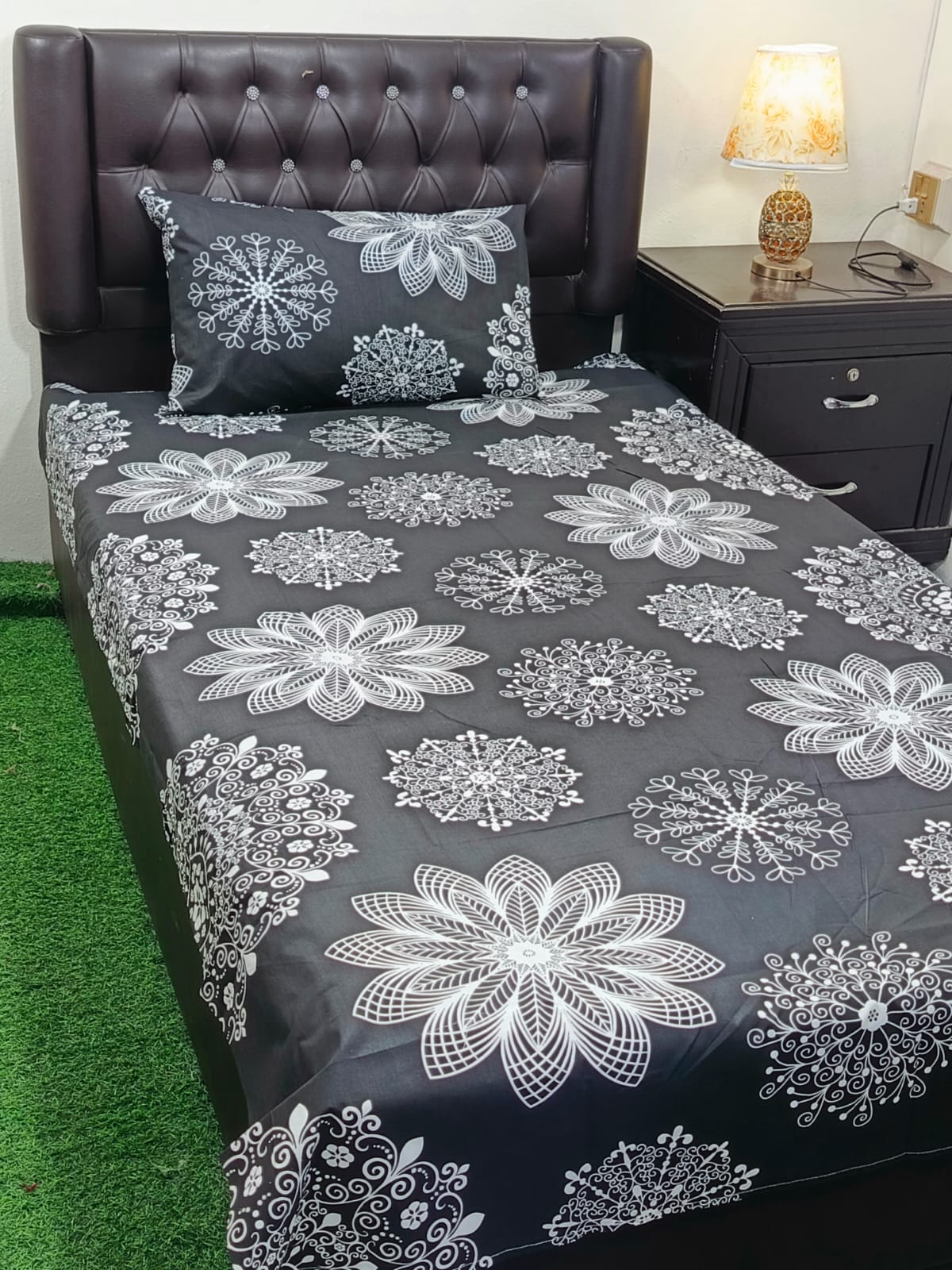 (Midnight Bloom)2  piece set of signal bedsheet in 100% pure cotton